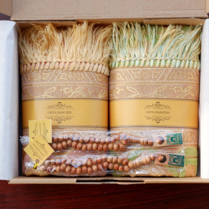 

[COD] KADO PERNIKAHAN HAMPERS WEDDING SAJADAH
