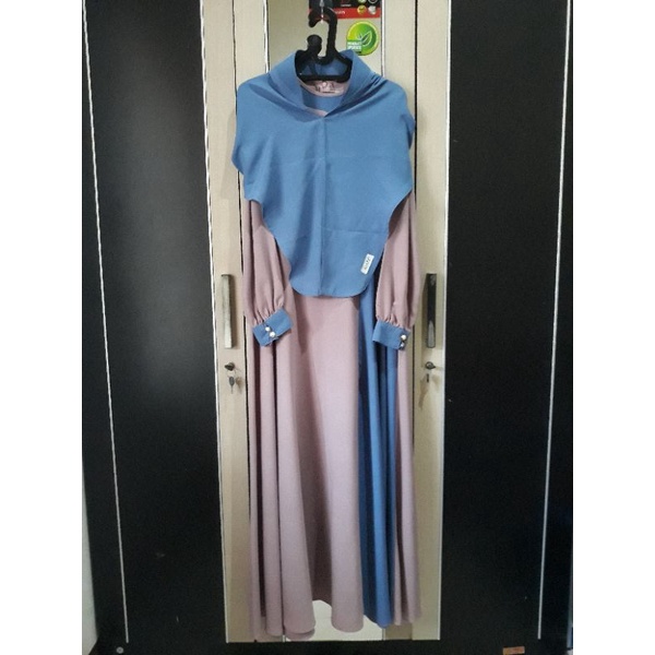 #134 PRELOVED GAMIS SET MEREK ARNIZ ORIGINAL (INCLUDE HIJAB HOODIE SYAR'I)