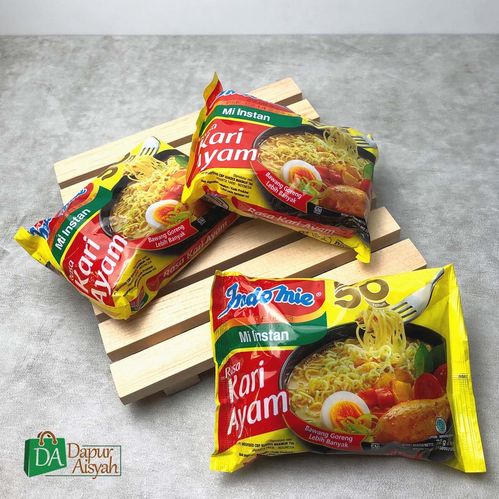 

Indomie Kuah Kari Spesial / Indomie Kuah / Mie Instan