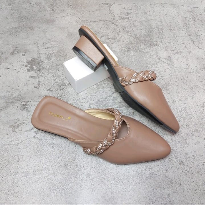 Nesanh Sepatu Sandal Selop Wanita MERRO