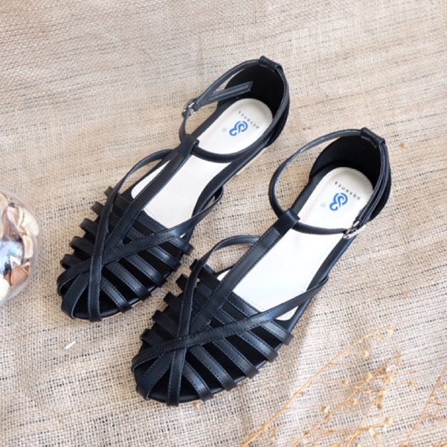 [SIAP KIRIM] BRShoes40 Ft Hitam Sandal Tali Casual Flat Wanita