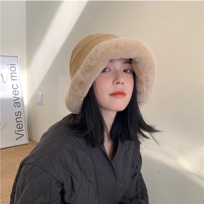 Topi Bucket / Fisherman Wanita Bahan Plush Gaya Jepang / Korea Untuk Musim Gugur / Dingin