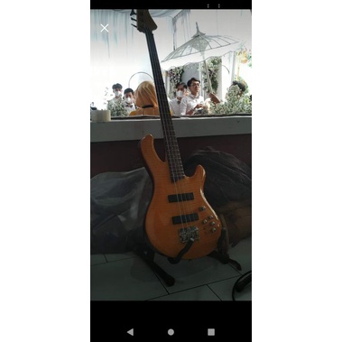 Gitar Bass Clive second