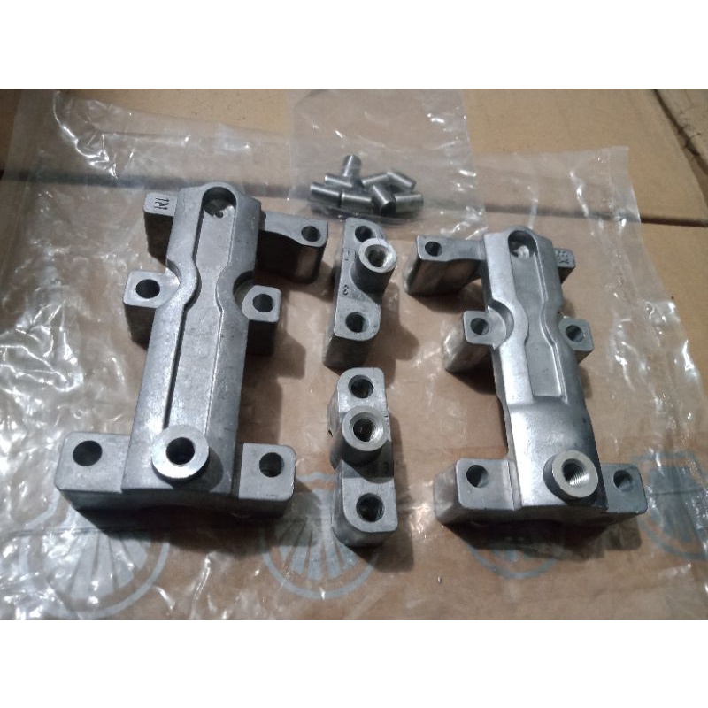 Dudukan Noken As Satria Fu Karbu Injeksi Dudukan Noken as Set Satria Fu