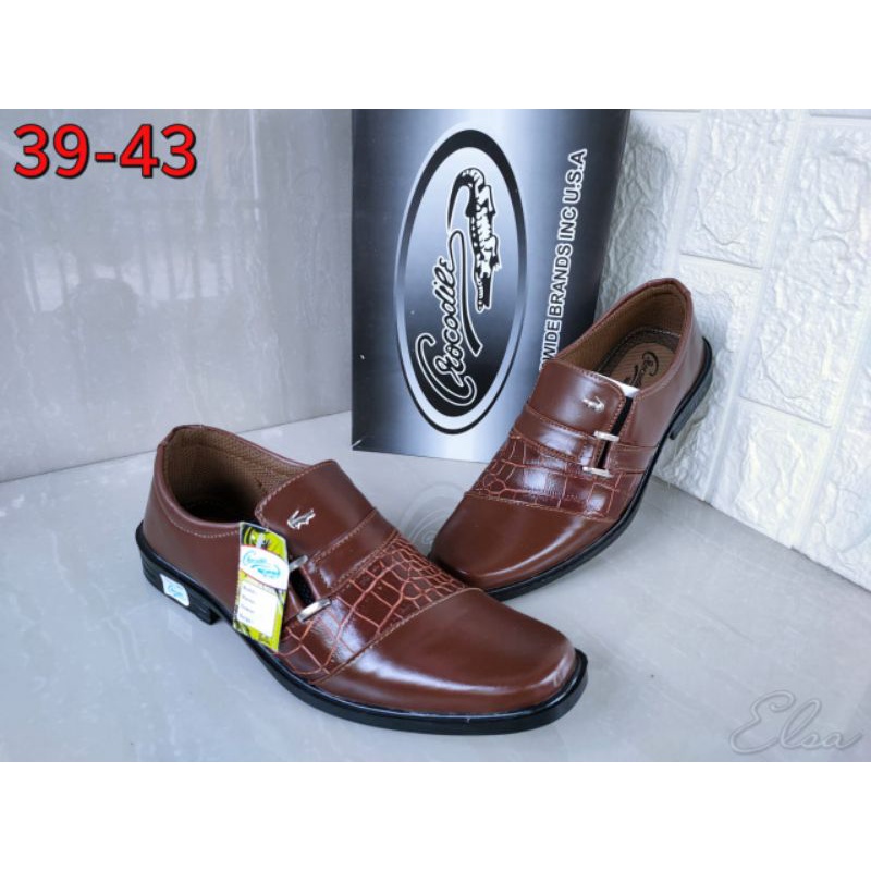 Sepatu Crocodile