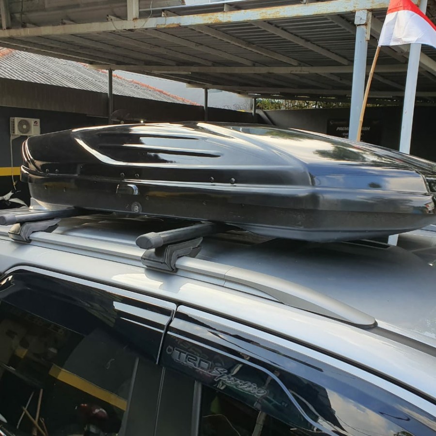 Roof Box Mobil Model Premium 480 Liter