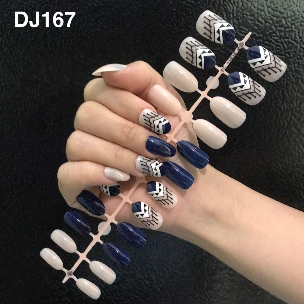 24Pcs Kuku Palsu Murah Motif DJ167 / Fake Nails Motif Gliter Glossy Nude / Nail Art Kuku Palsu