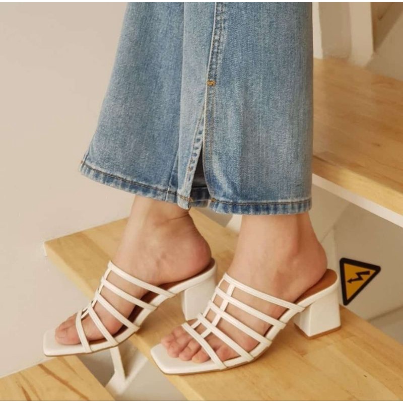 ABBUSHOES YF 25 hak tahu laba2 sonia 5cm
