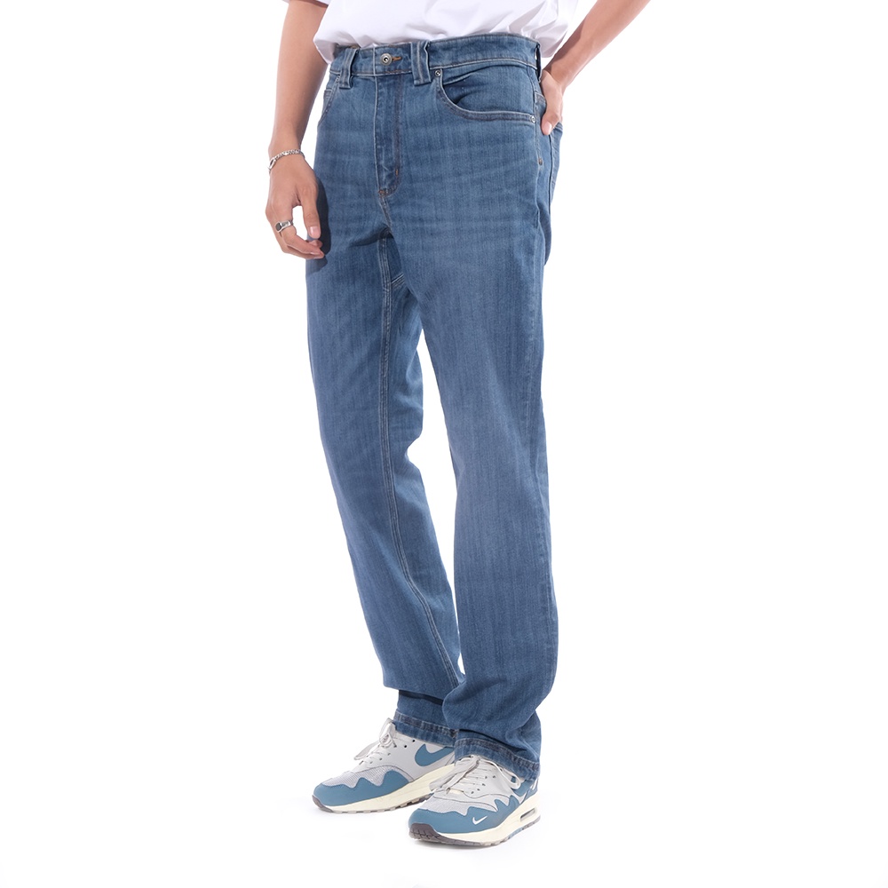 Duluth Ballroom Double Flex Standard Fit Jeans Blue