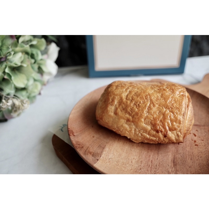 

Chocolate Croissant