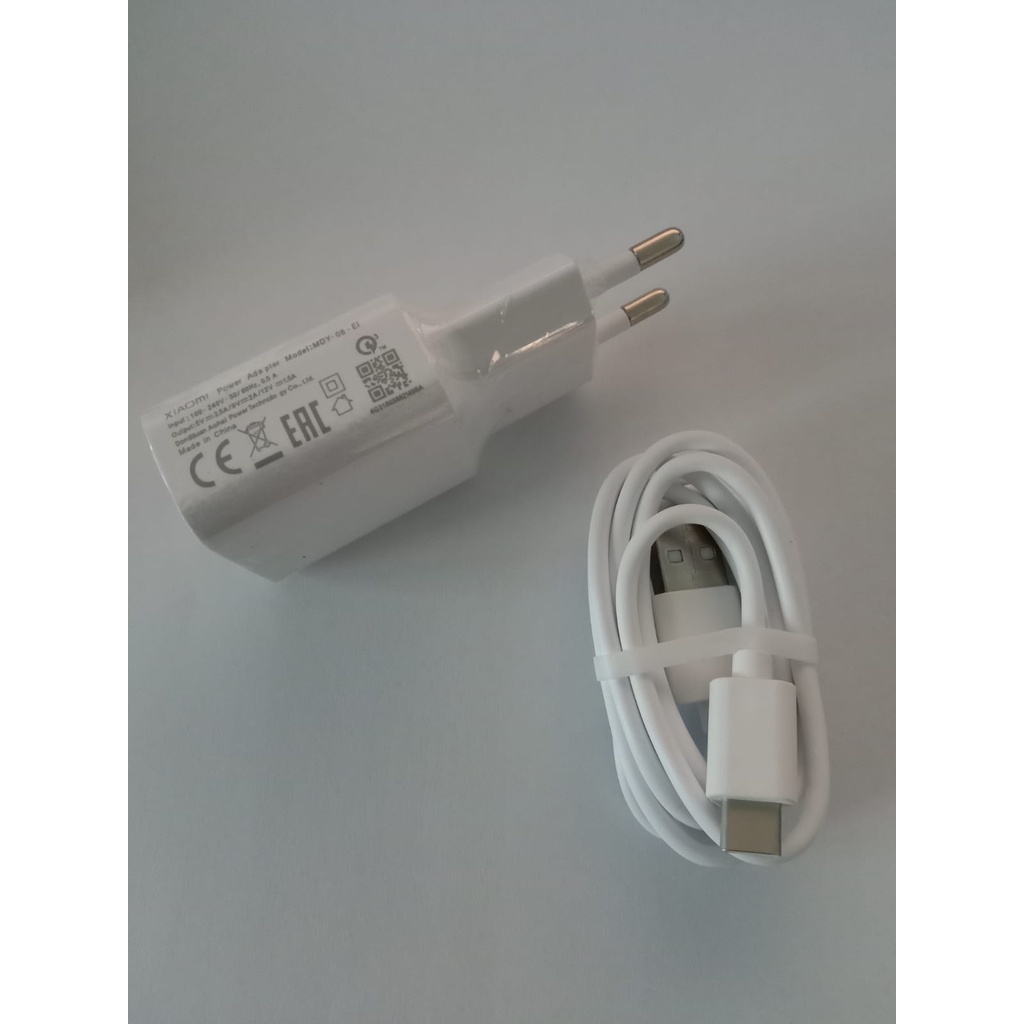 CHARGER XIAOMI ORIGINAL FAST CHARGING QC 3.0 5V 2.5A / 9V 2A FAST 18W