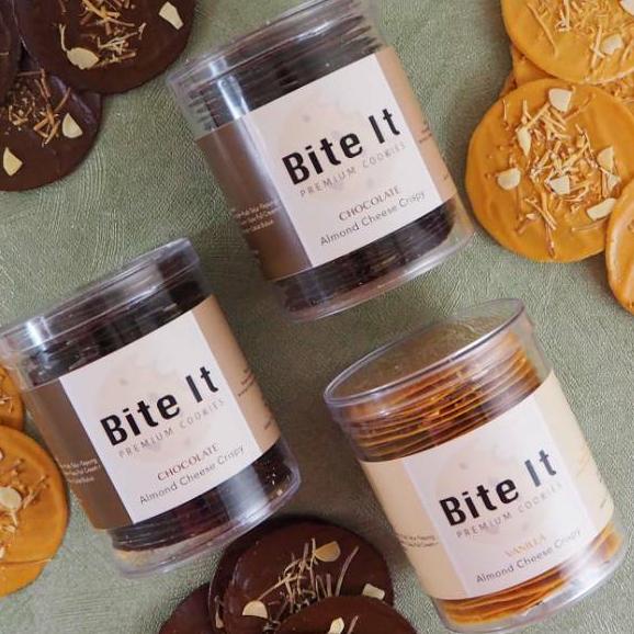 

Promosi Spesial--Bite It - Almond Cheese Crispy Medium