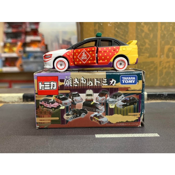 Tomica Kuji Kabuki Mitsubishi Lancer Evolution X - Box Jelek