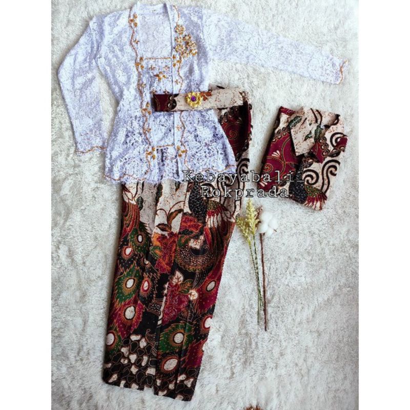 SETELAN KEBAYA BALI PUTIH/KEBAYA PAYET
