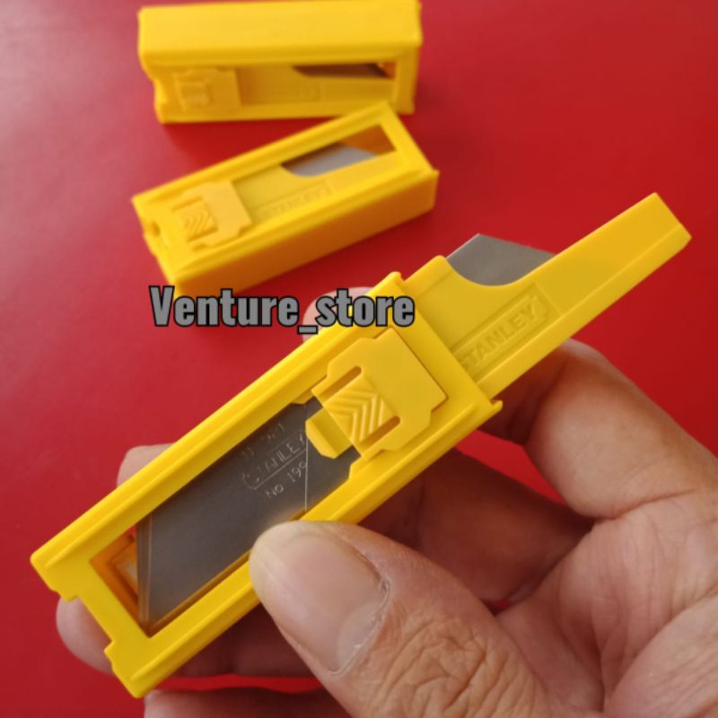 

Stanley Mata Pisau Cutter Classic 1992 Utility Blade 10pcs/pack