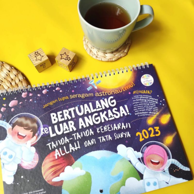 Jual Kalender Anak Islami tema Luar Angkasa / kalender Bertualang ke