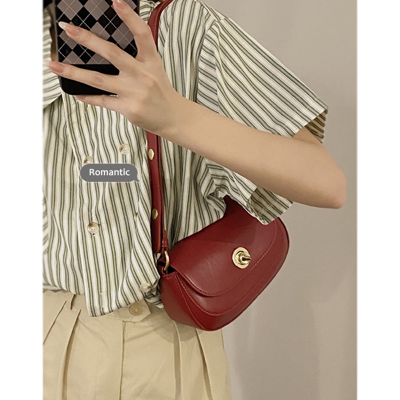 Suhao tas merah wanita musim panas 2022 baru niche fashion retro tas ketiak high-end all-match ins messenger bag