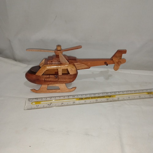 Miniatur Helikopter Kayu Ukuran Kecil dan Sedang Bahan Kayu Sono Keling, Mahoni dan Jati