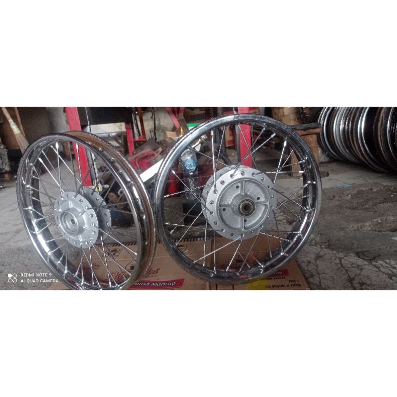 velg Jari-jari 1Set full Krum Request { Spesial }Honda Supra 2004 Uk ring 14  Rakitan ulang