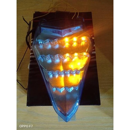 LAMPU BELAKANG SENJA STOP 3 IN 1 CUSTOM MOTOR SPORT MODEL SEGITIGA R1