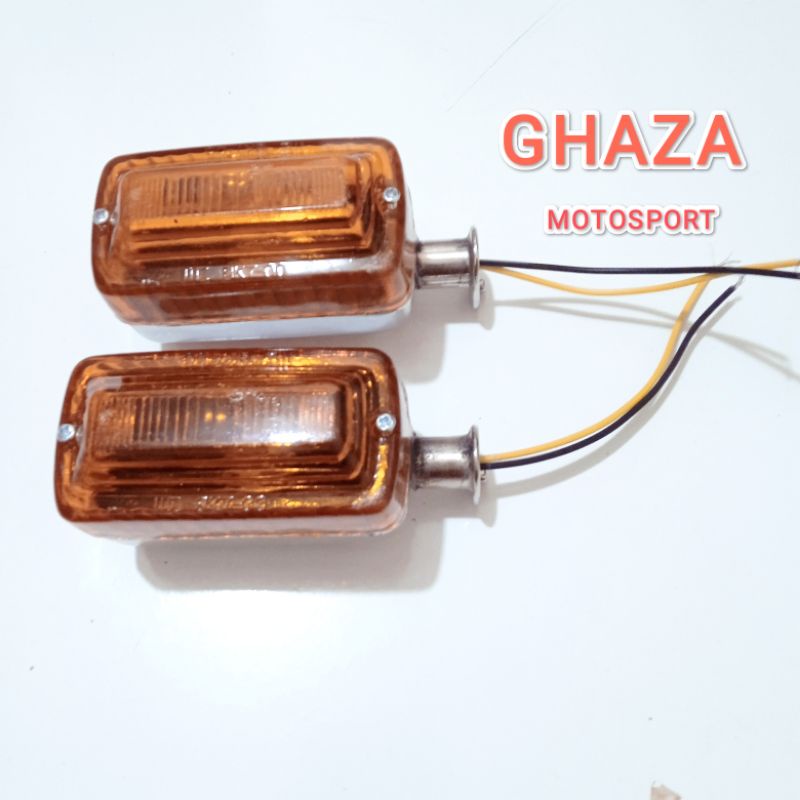 Lampu sen sein belakang v75 v80 kanan dan kiri