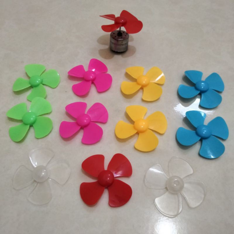 Baling Baling Kipas dinamo layangan ukuran 8cm warna merah.kuning.biru.hijau /Baling Kitiran Kipas D