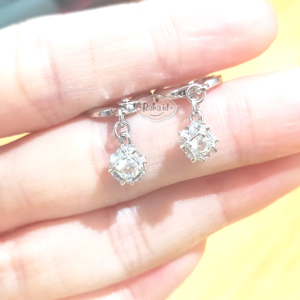 Anting Korea Anting Wanita Anti Karat Motif Kubus 5mm Jurai 1192