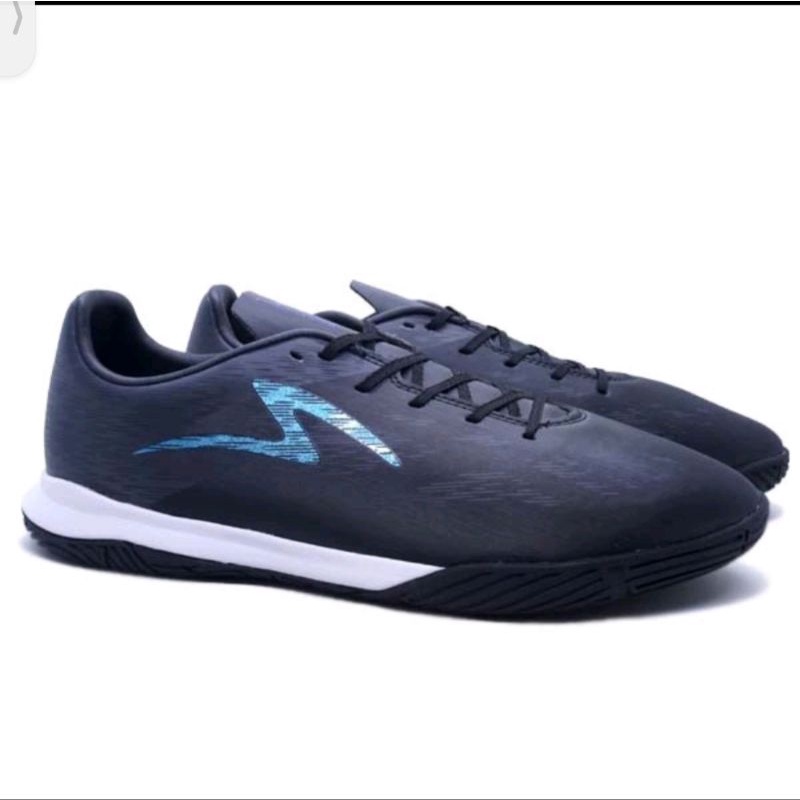 sepatu futsal specs accelerator alpha pro in black