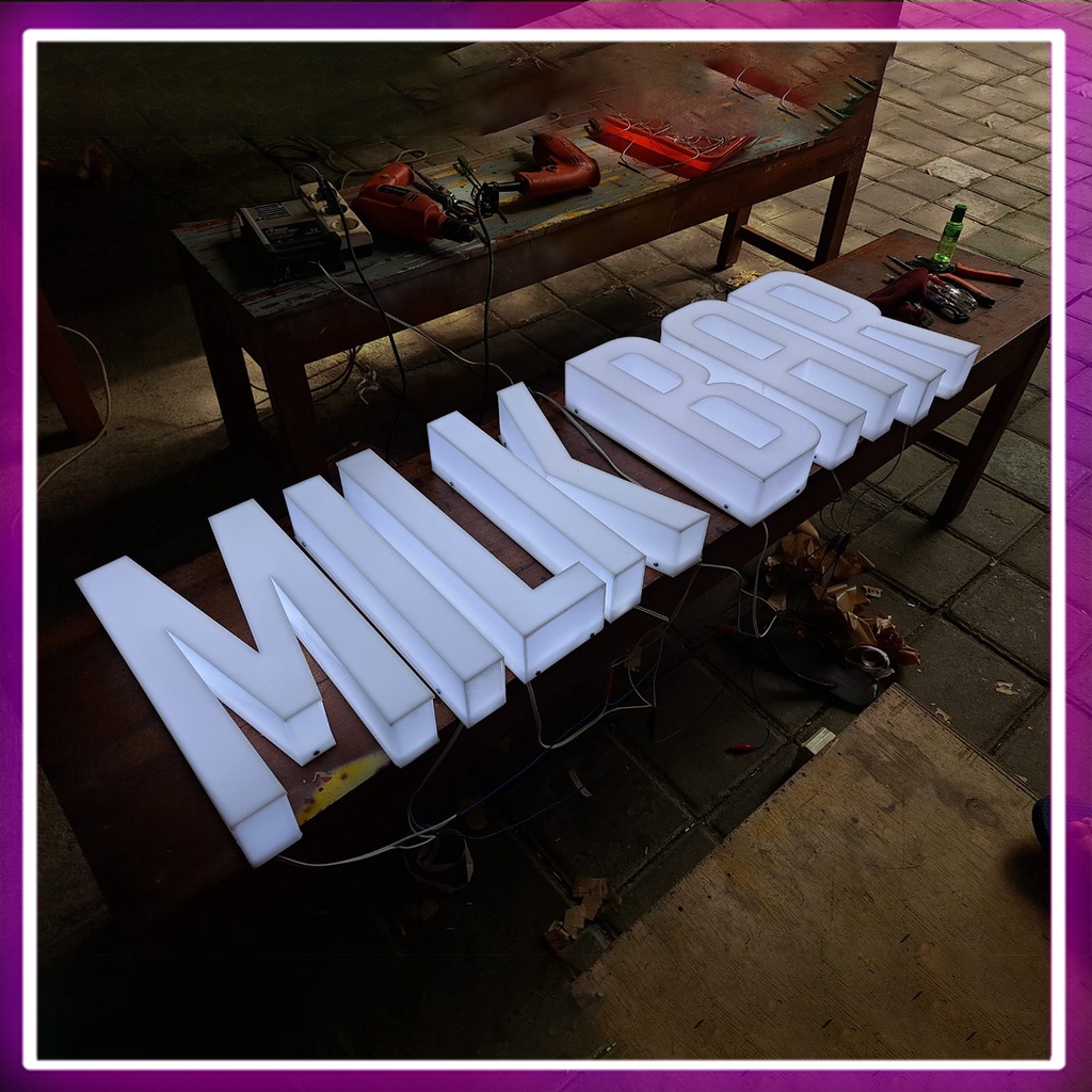 Custom Logo Sign Akrilik Nyala Led