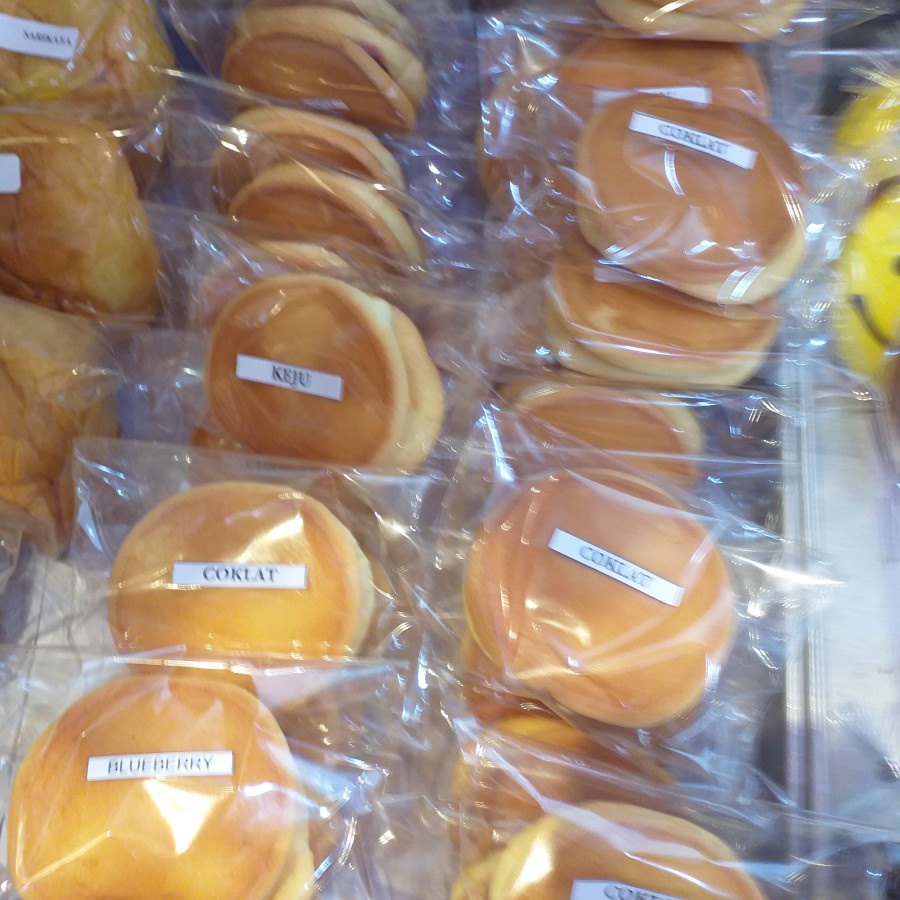 

Dorayaki Original VITASARI / Kue Roti Dorayaki Makanan Doraemon Lezat