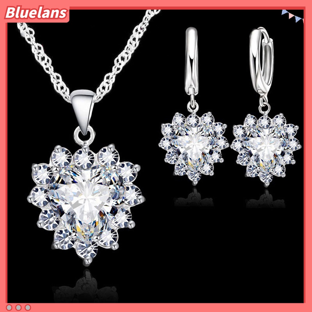 1 Set Kalung Dan Anting Menjuntai Bentuk Hati Bahan Alloy Gaya Modern Untuk Wanita