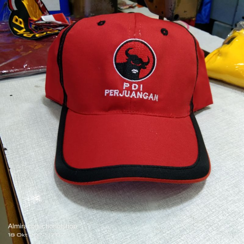 topi partai PDI perjuangan
