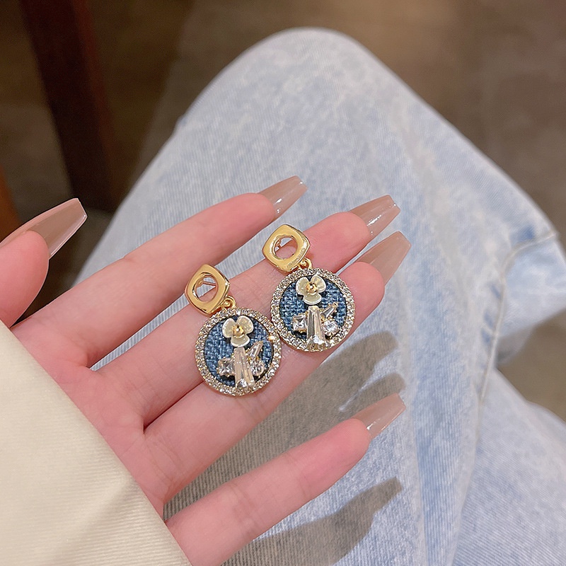 Anting Tusuk Bentuk Lingkaran Desain Bunga Bahan 925 silver Gaya Retro Perancis