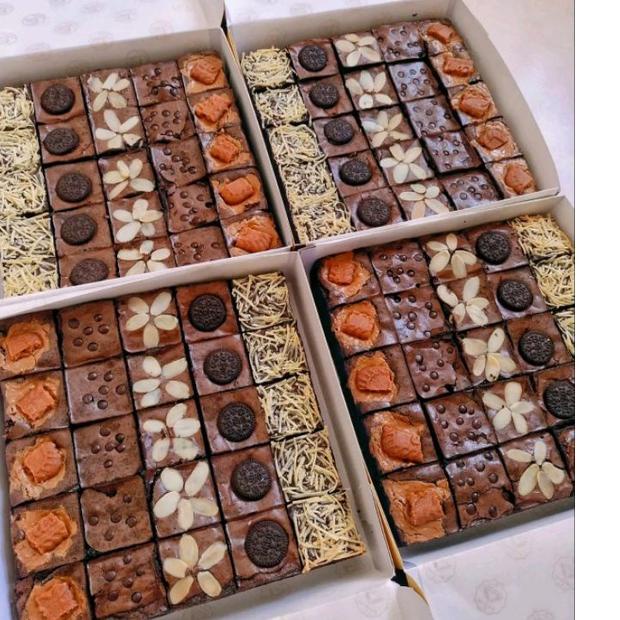 

trx7d7Cr--Big Size - Mini Cut Signature Fudgy Brownies/Brownies Sekat