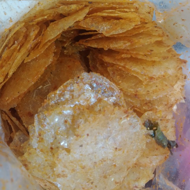 

1000gr (1kg) Keripik Kaca Krica Kripik Kaca Pedas Daun Jeruk