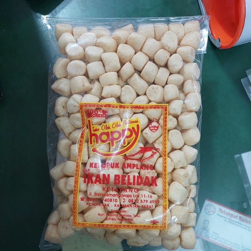 

amplang belidak ukuran sedang oleholeh khas pontianak