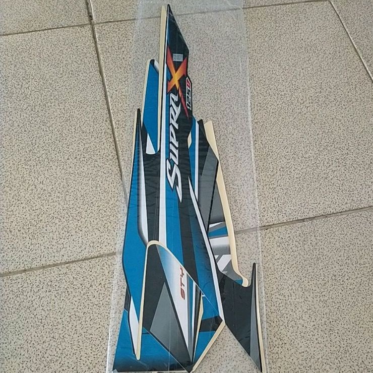 Striping Supra X 125 D tahun 2011 Biru