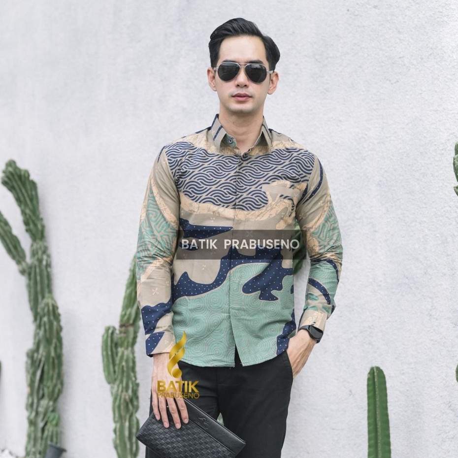 Batik Prabuseno - GANDARI HIJAU Kemeja Batik Pria Lengan Panjang Slim Fit