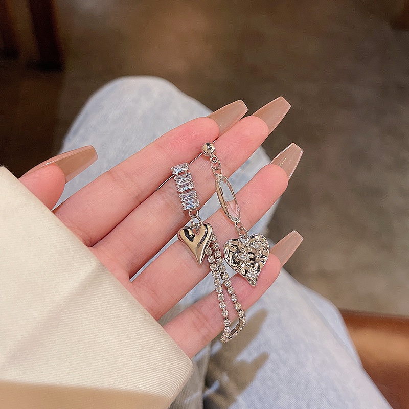 Anting Tusuk Sterling silver 925 Desain Hati Asimetris Hias Kristal Zircon Mewah Untuk Wanita