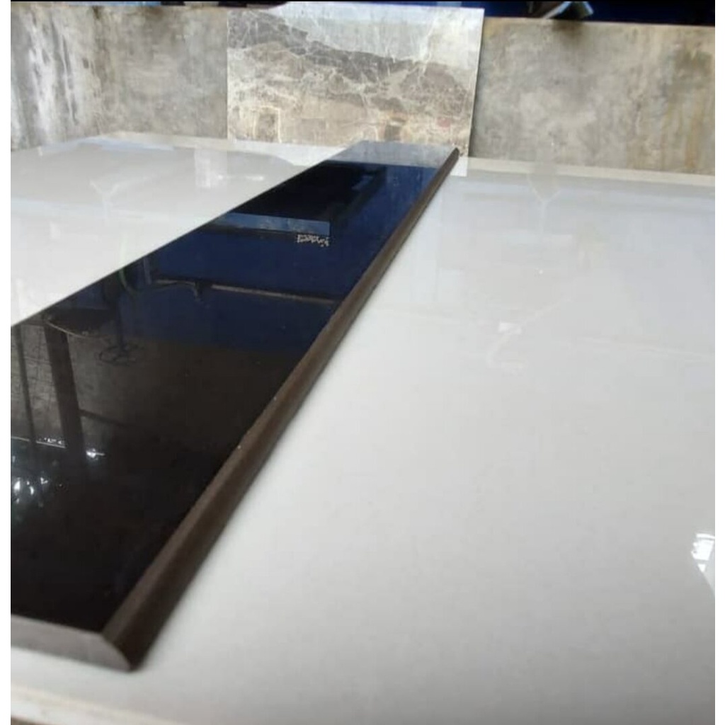 LIST PLINT 10X60 BEVEL HITAM