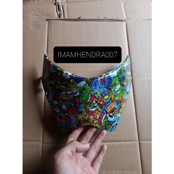 VISOR SATRIA FU FACELIFT CARBON MOTIF GAMBAR