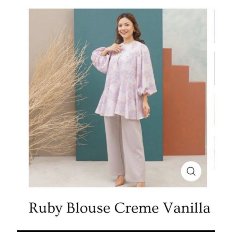 Booked  Ruby Blouse Creme Vanilla Klamby