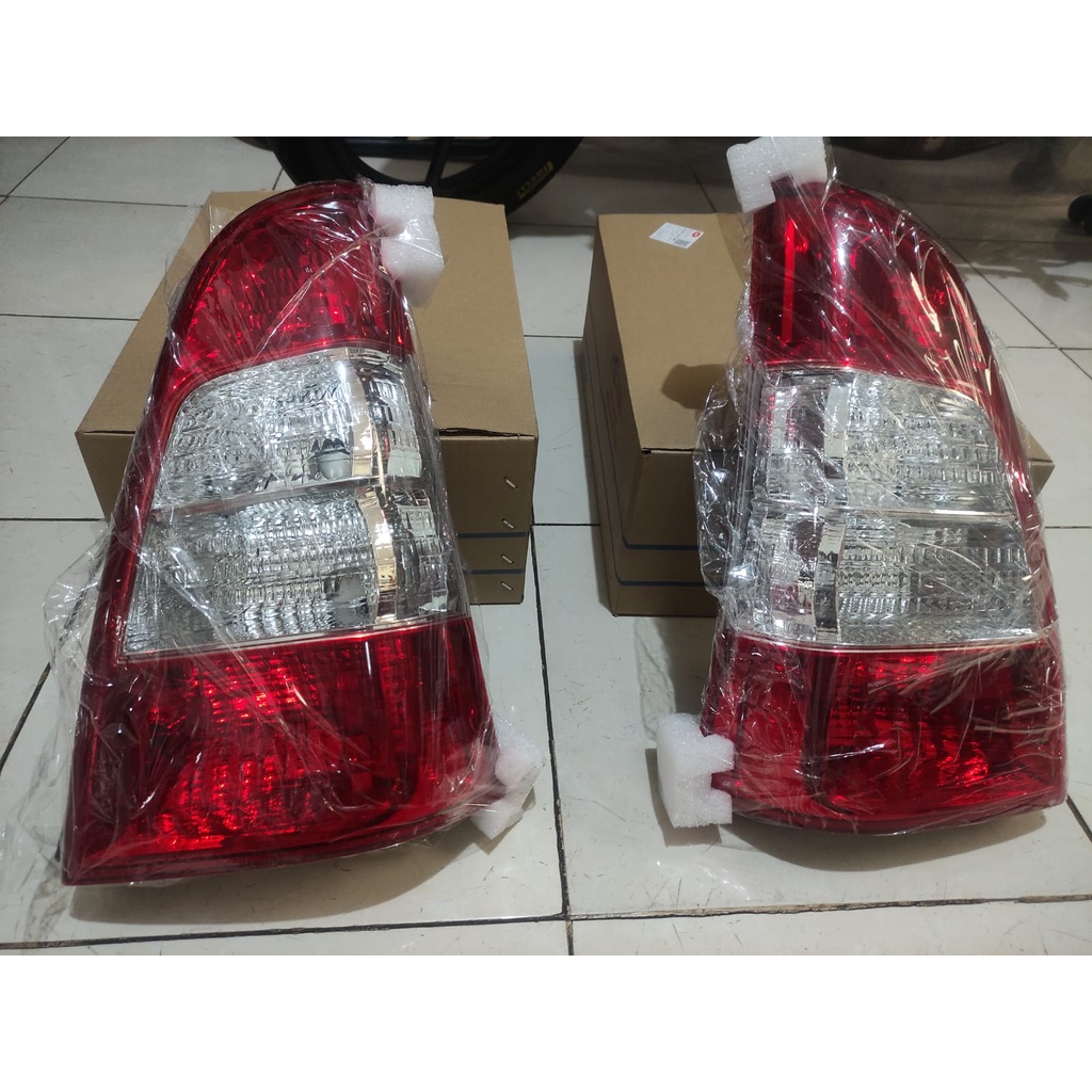 LAMPU STOP BELAKANG STOP LAMP TOYOTA GRAND INNOVA 2012 - 2015