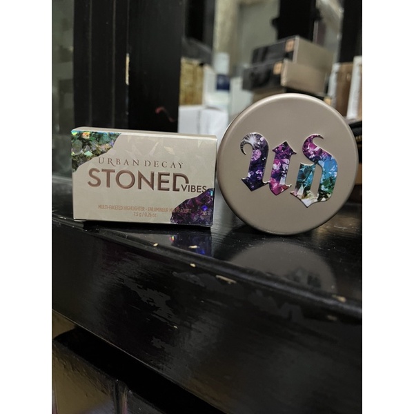 Urban Decay Stoned Vibes Highlighter