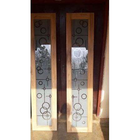 Daun jendela kaca sanblas