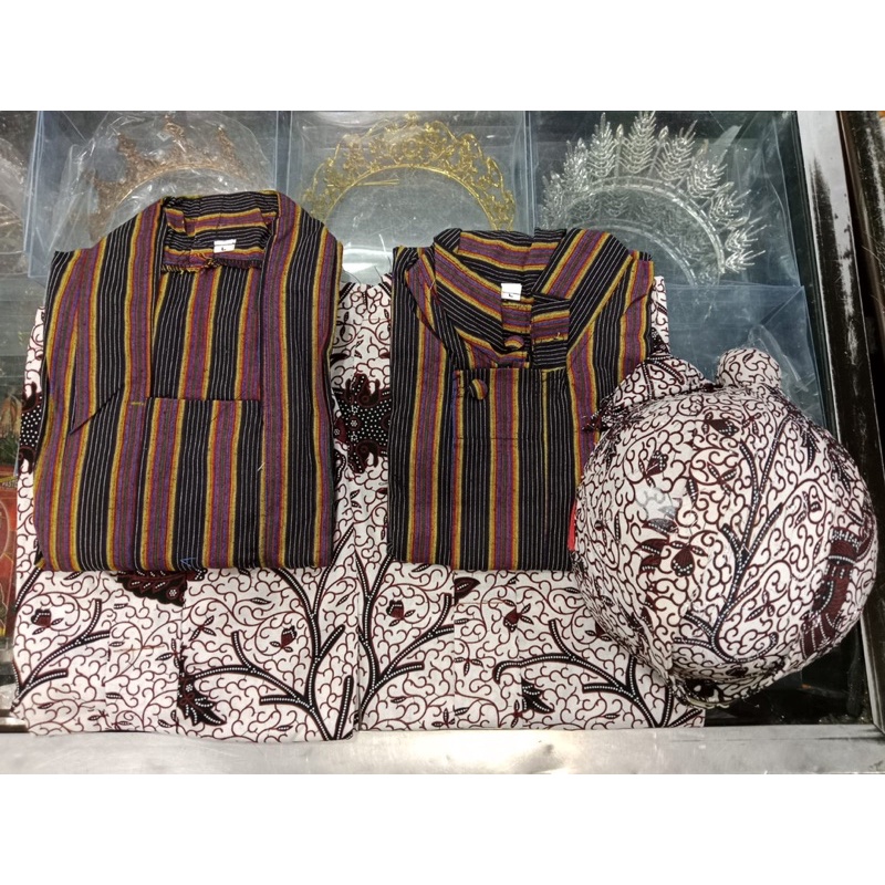 Baju Lurik Sepasang Cowok Cewek+Bawahan Komplit