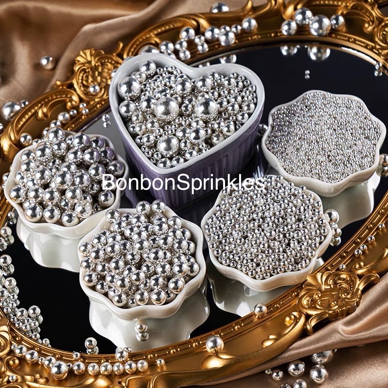 

Trimit Sprinkle mutiara metalic silver cake topper metallic bulat panjang 20gr