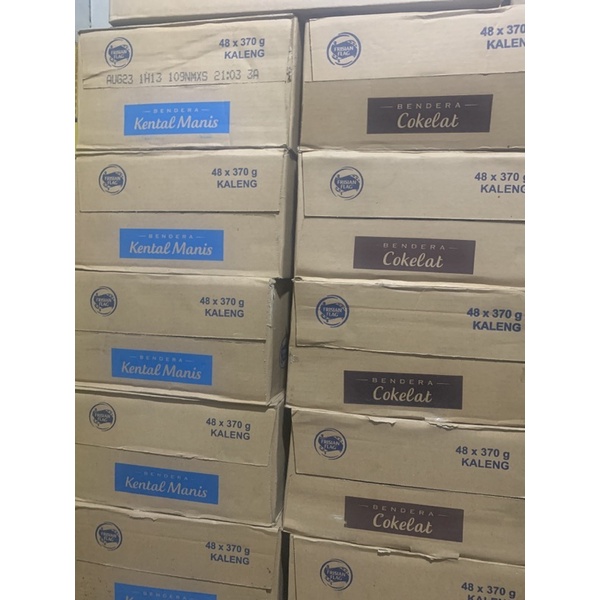 

Frisian Flag Kaleng Creamer Biru/ Coklat 1 Dus isi 48 x 370gram
