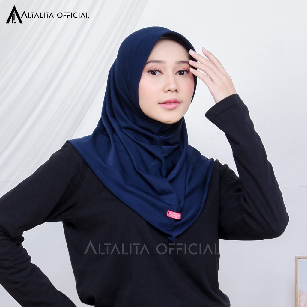Altalita - Kerudung Sporty Nadira Hamidah Instan All Size Ukuran S M L Menutup Dada pet Antem Bahan Jersey Premium Cocok untuk Sekolah Olahraga Volly Futsal Senam dan Sehari-hari-Navy