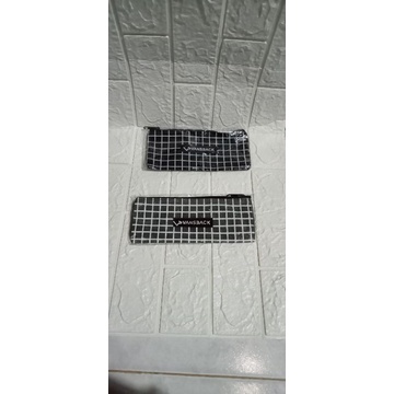 

TEMPAT PENSIL-TEMPAT PENSIL KOTAK-KOTAK